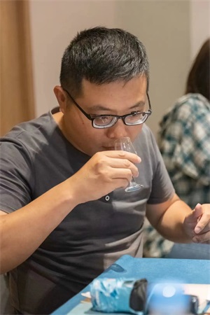 贵州茅台镇酒厂